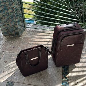 Barbarbara Barry for hartman carry on suitcase set with extra matching duffle!